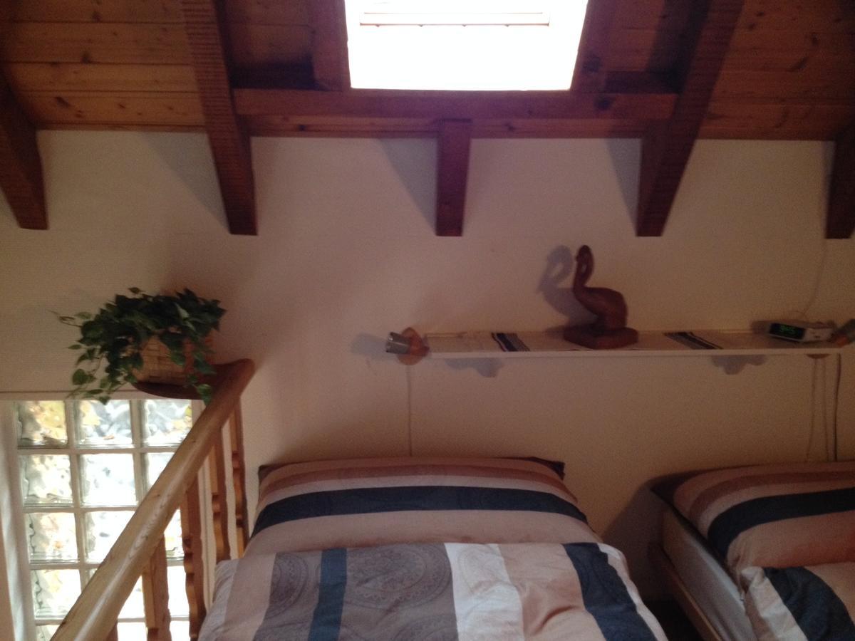 Bed and Breakfast La Tourelle Tartegnin Екстер'єр фото